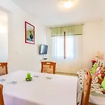 Apartment In Croatia Near The Coast Pula
