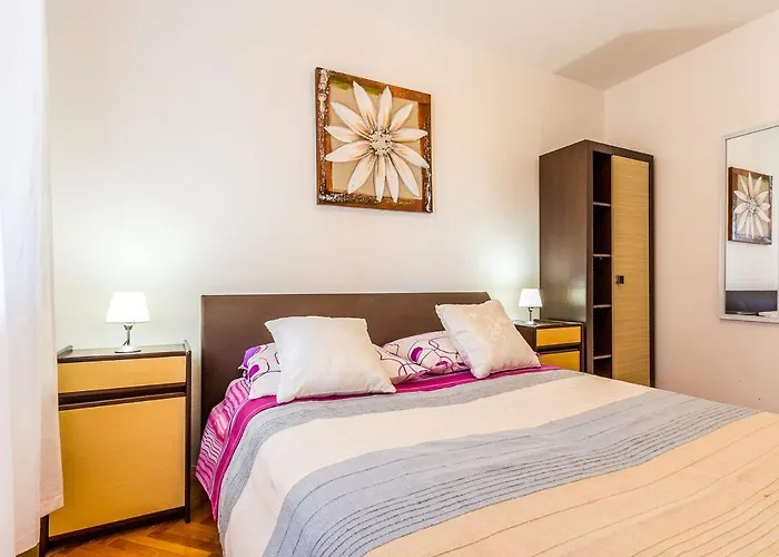 In Croatia Near The Coast Apartment *